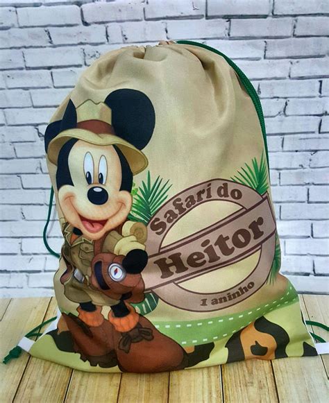 desenho mickey com mochila safari